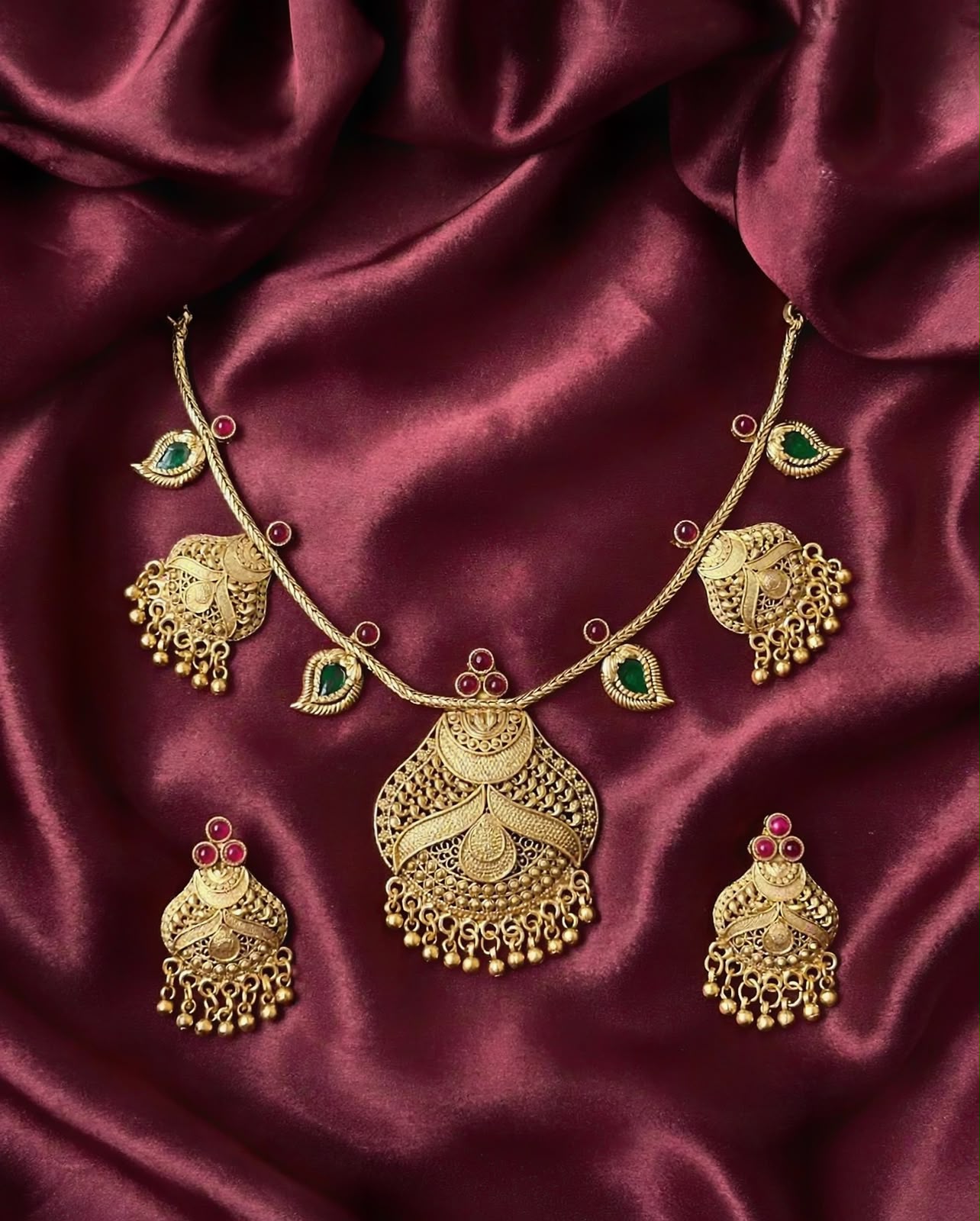 Palakka Mayura Necklace Set